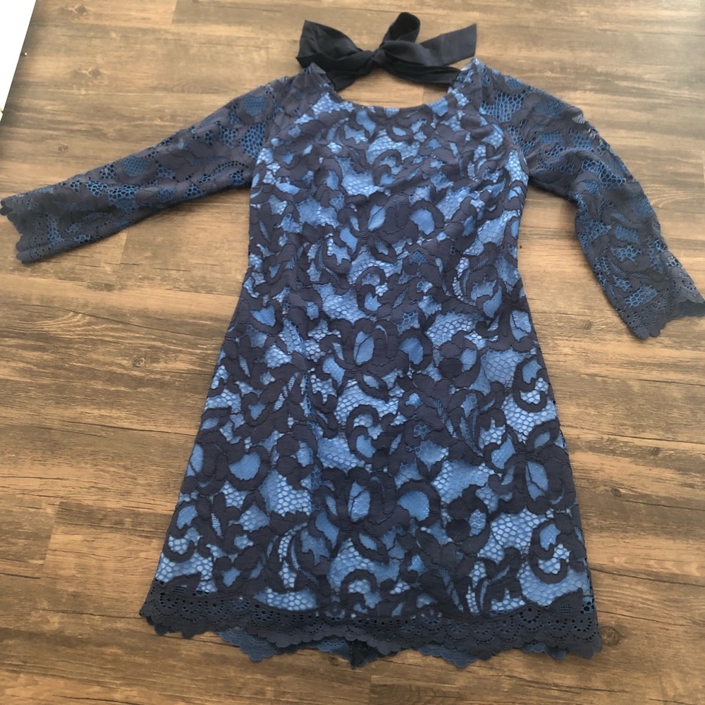 Lilly Pulitzer lace shift dress